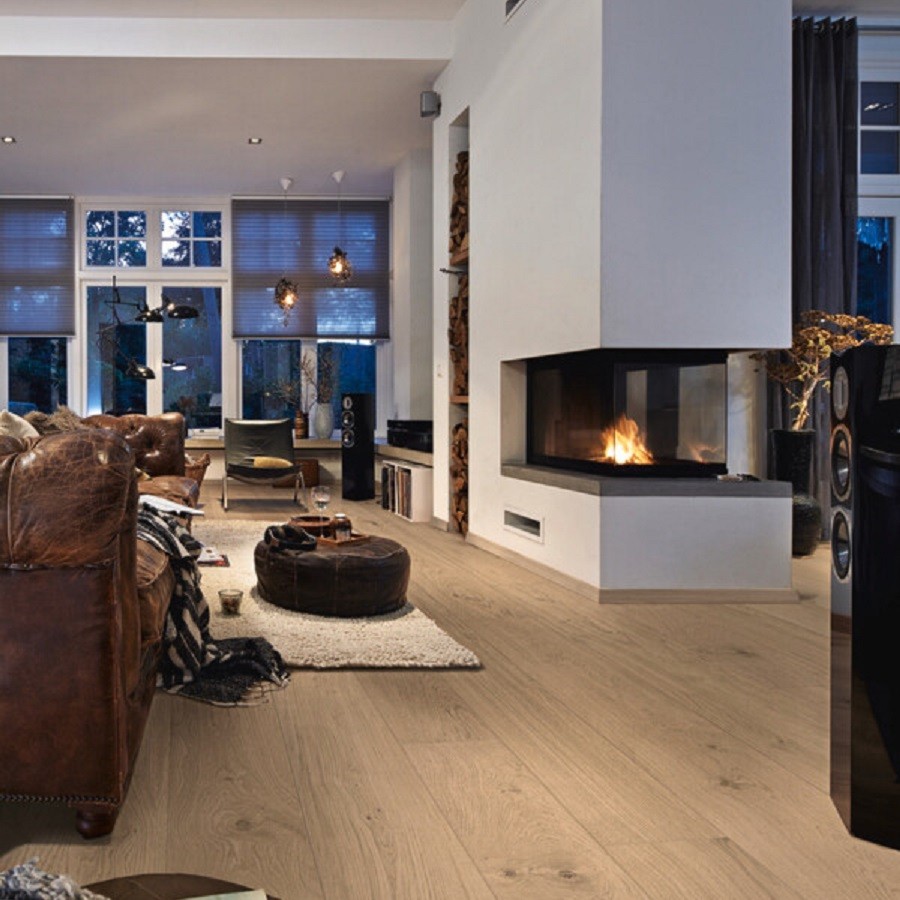 Meister Lindura HD 400 2200 x 205 mm. Eik levendig crème ultra mat gelakt 8935