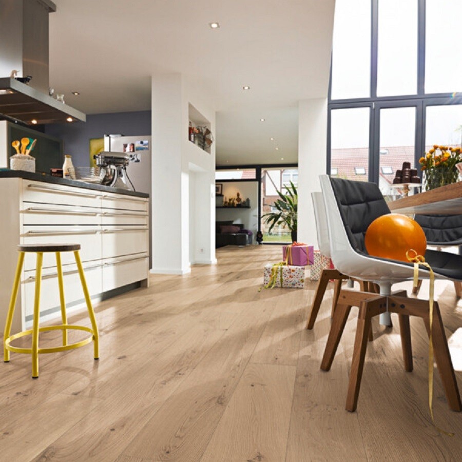 Meister Lindura HD 400 2200 x 205 mm. Eik levendig crème ultra mat gelakt 8935