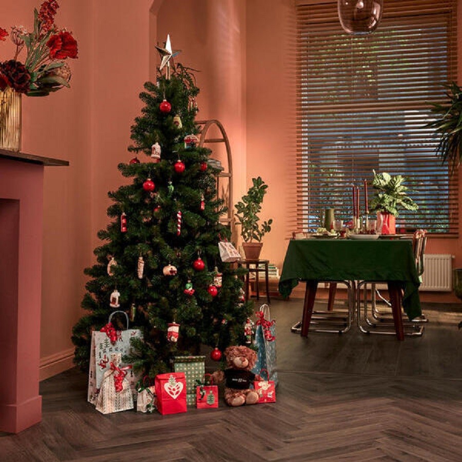 BerryAlloc Chateau Gyant Dark Brown